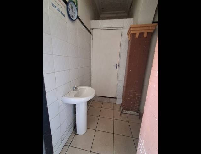 5 BEDROOM HOUSE FOR SALE IN VEREENIGING CENTRAL